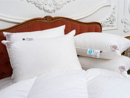 Подушка German Grass Sky Down Grass средняя